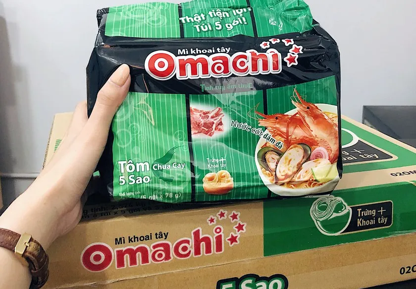 1 gói mì tôm bao nhiêu calo? Ăn mì nhiều có mập không?