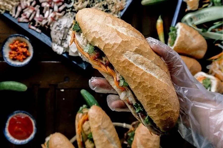 Bánh mì chay bao nhiêu calo? Ăn chay có béo không?