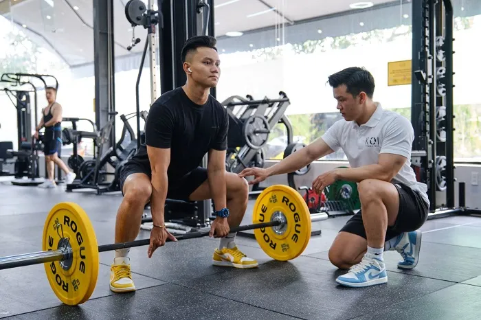 Chia sẻ các tiêu chí cơ bản để tìm huấn luyện viên gym cá nhân giỏi