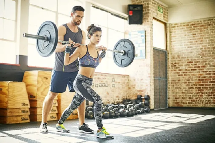 Giải đáp thắc mắc: Thuê PT tập gym bao nhiêu tiền?