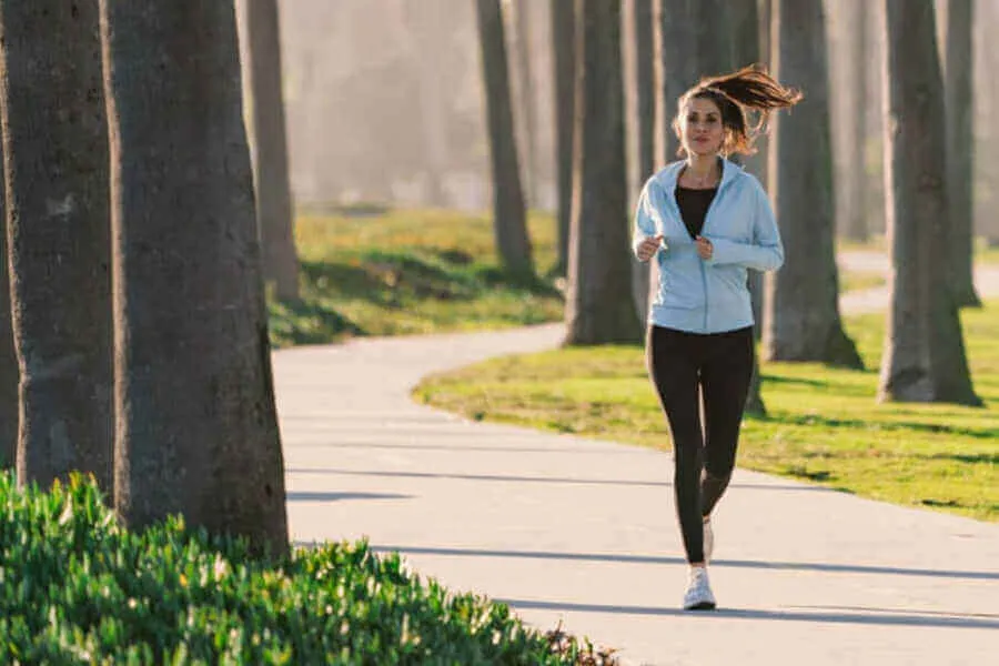 Jogging là gì? Sự khác biệt giữa Jogging và Running