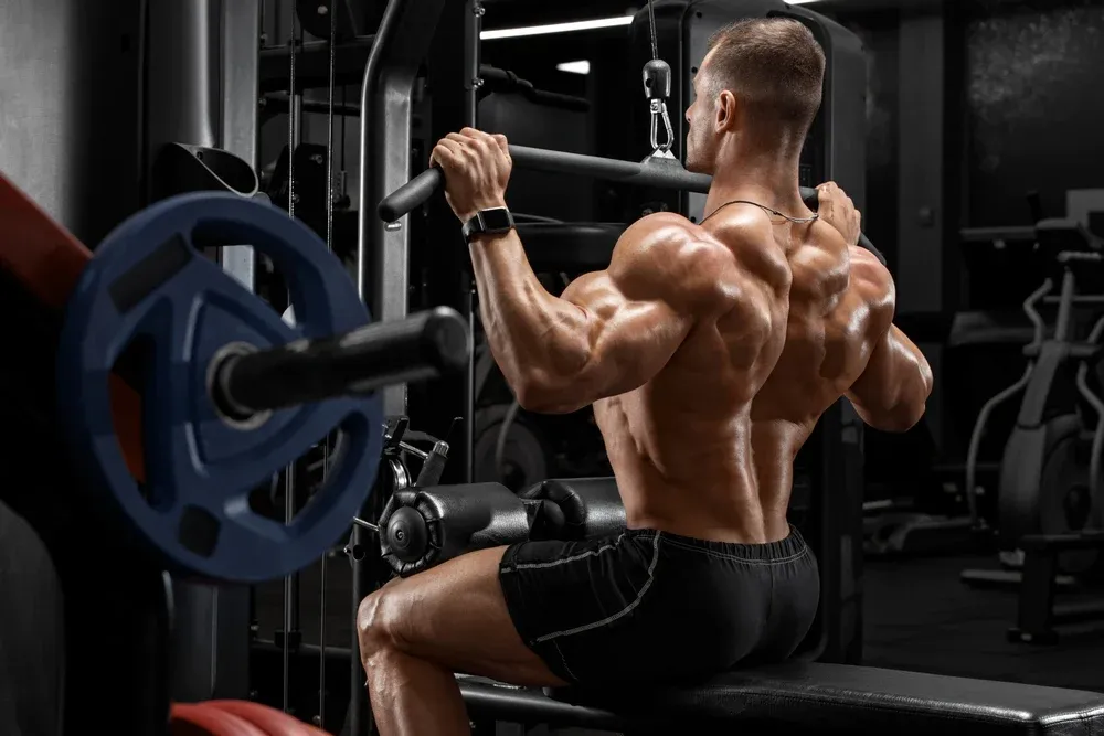 Lat Pulldown? Tập bài này có tác dụng gì cho cơ bắp?