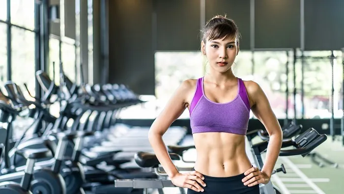 TOP những bài tập gym bụng cho nữ với máy hiệu quả nhất