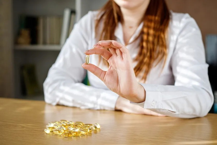 Vitamin E 400 IU uống ngày mấy viên? Có tác dụng gì?